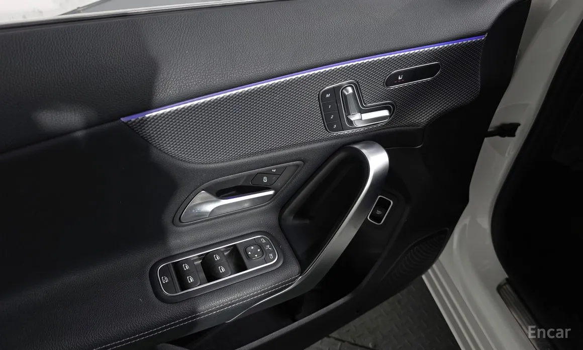 Фото 19 - Mercedes-Benz A-Class