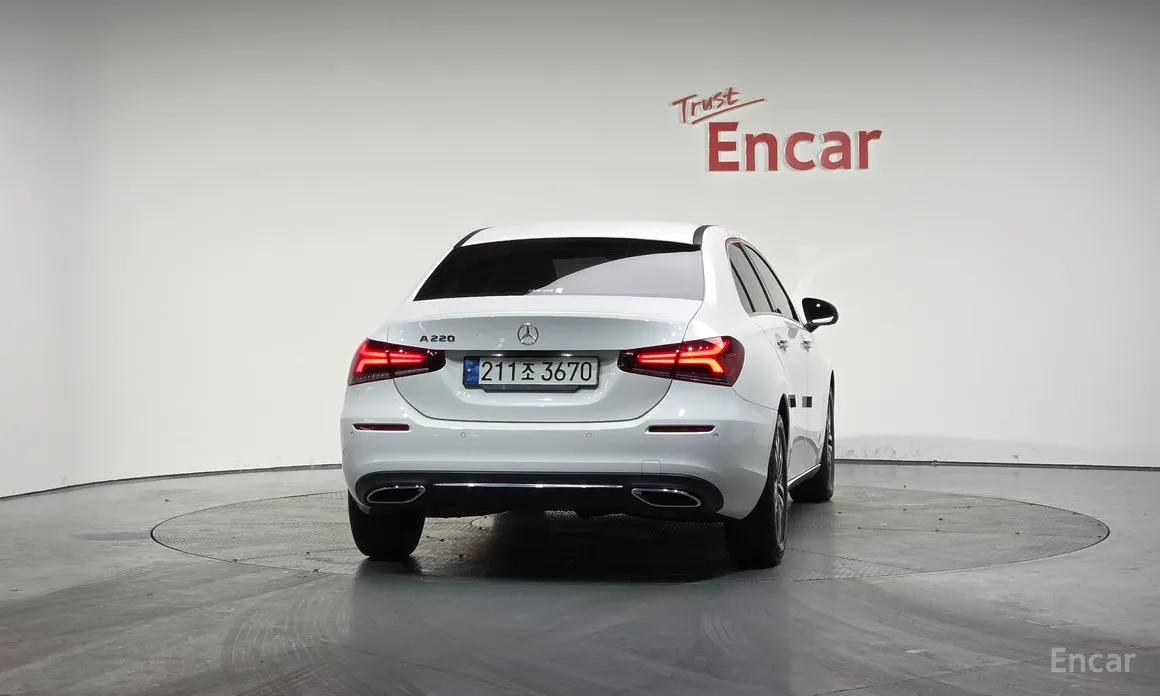 Фото 4 - Mercedes-Benz A-Class