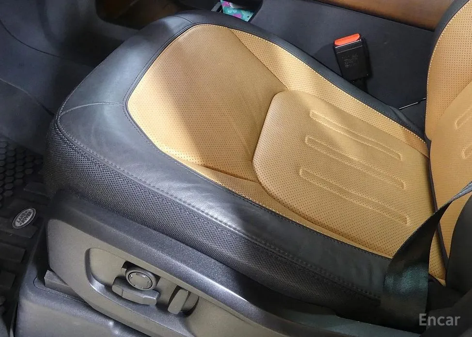 Фото 14 - Land Rover Defender