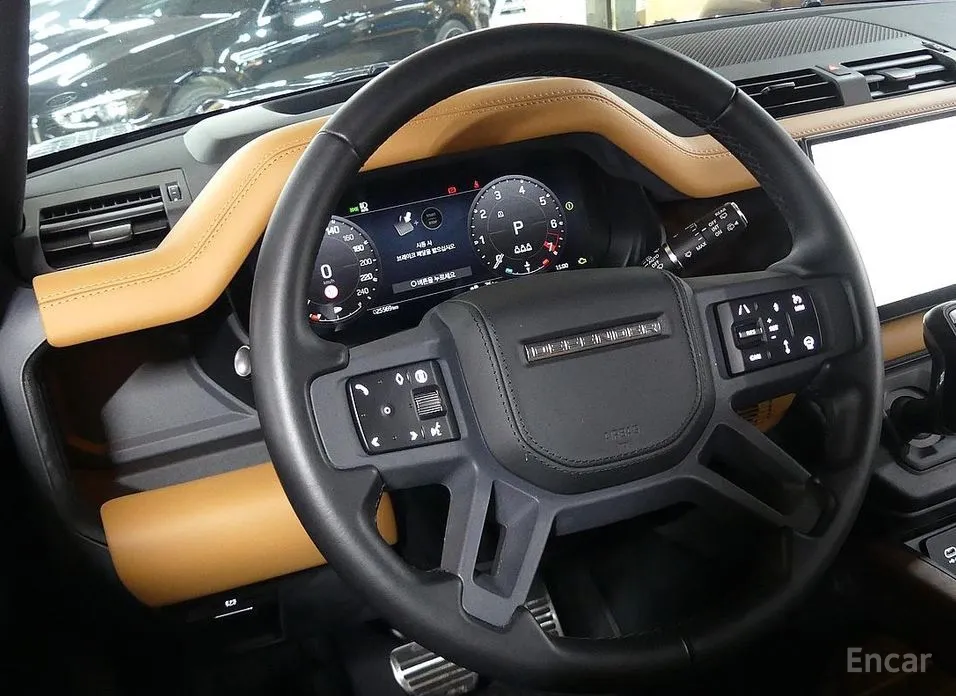 Фото 16 - Land Rover Defender