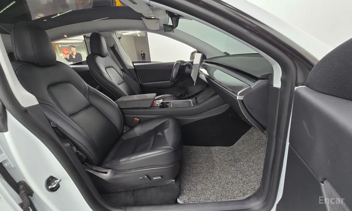 Фото 11 - Tesla Model Y