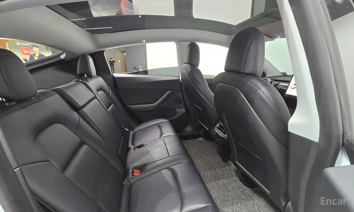 Фото 12 - Tesla Model Y