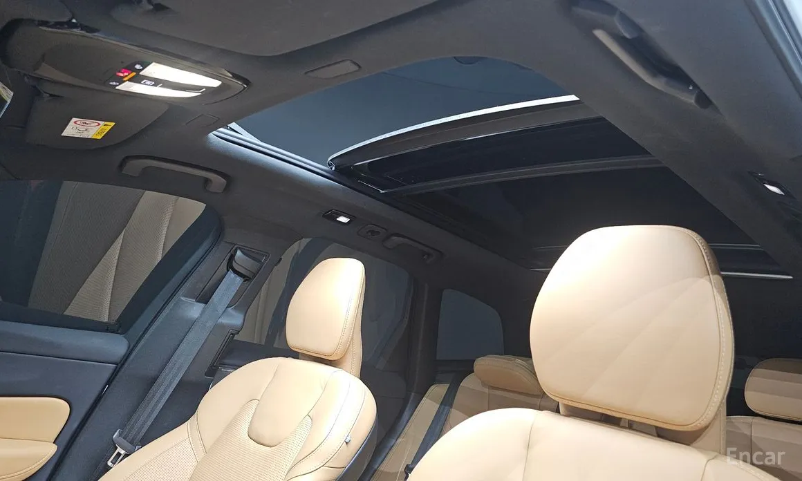 Фото 18 - Volvo XC60