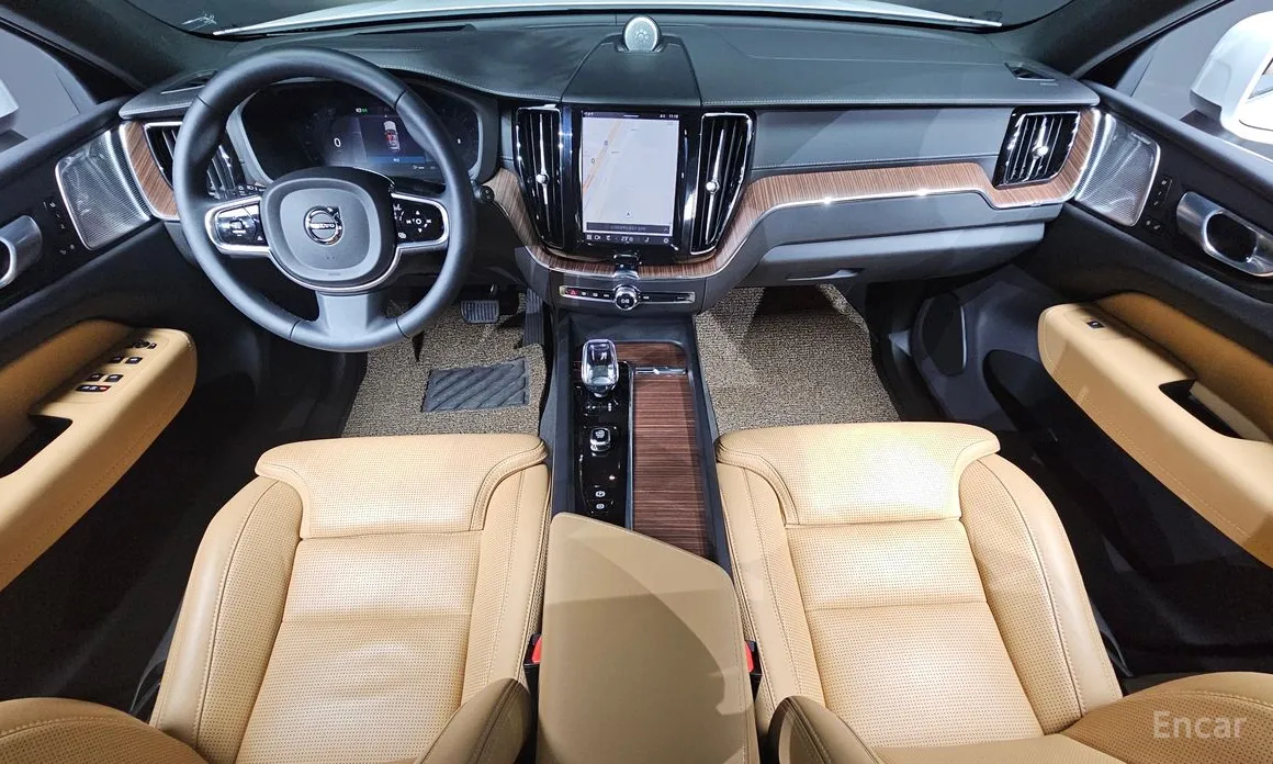 Фото 7 - Volvo XC60