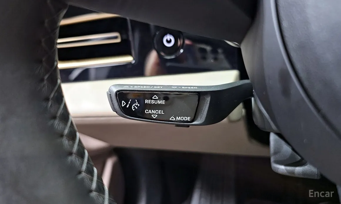 Фото 18 - Porsche Taycan