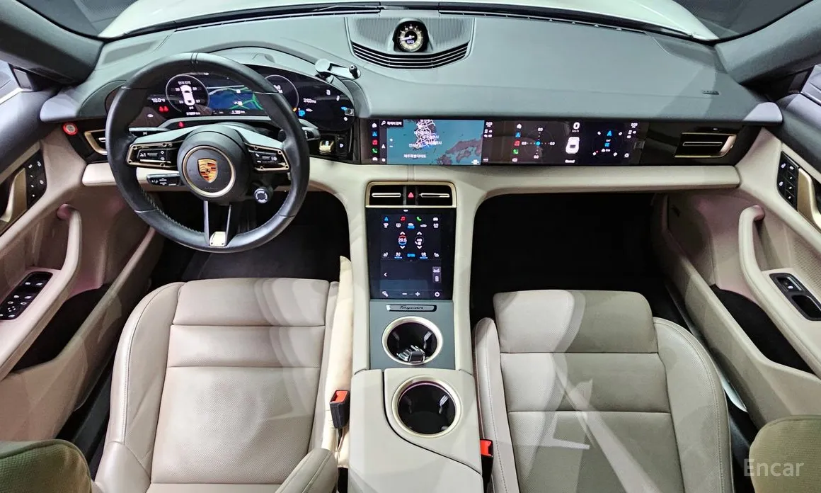 Фото 7 - Porsche Taycan