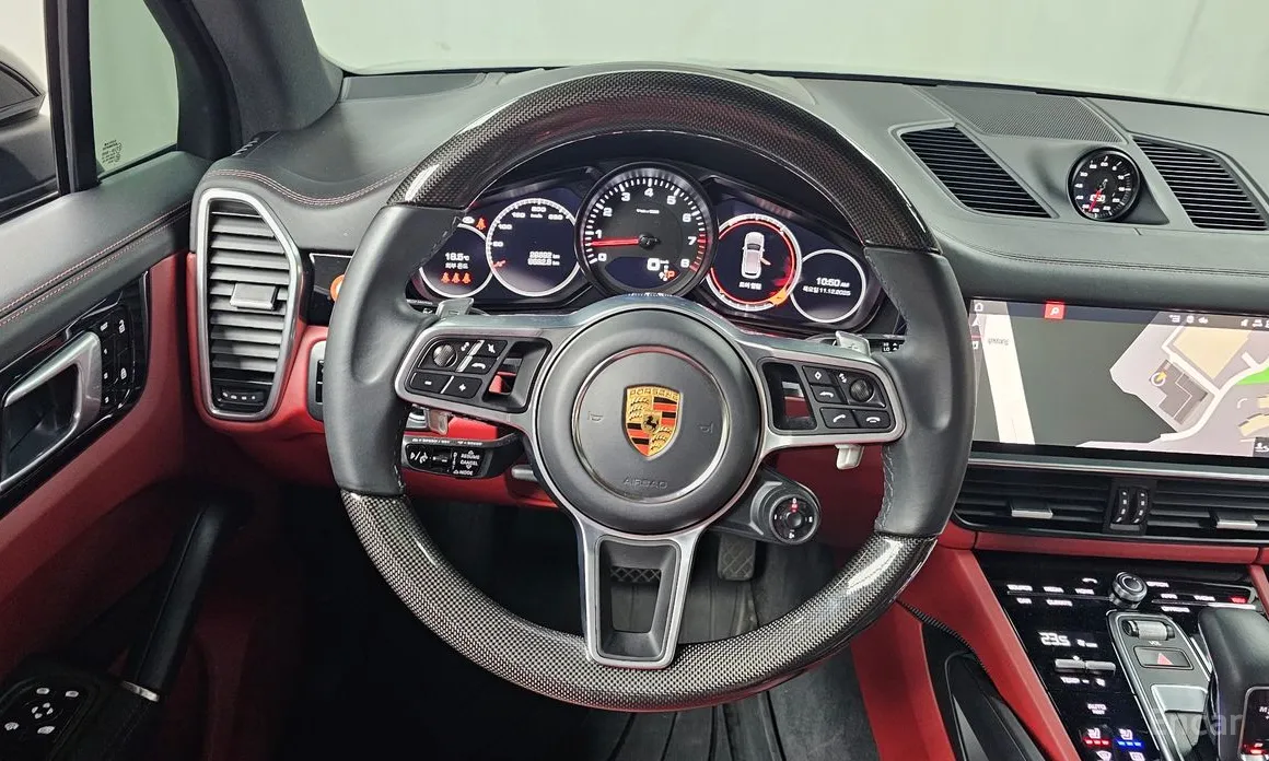 Фото 13 - Porsche Cayenne