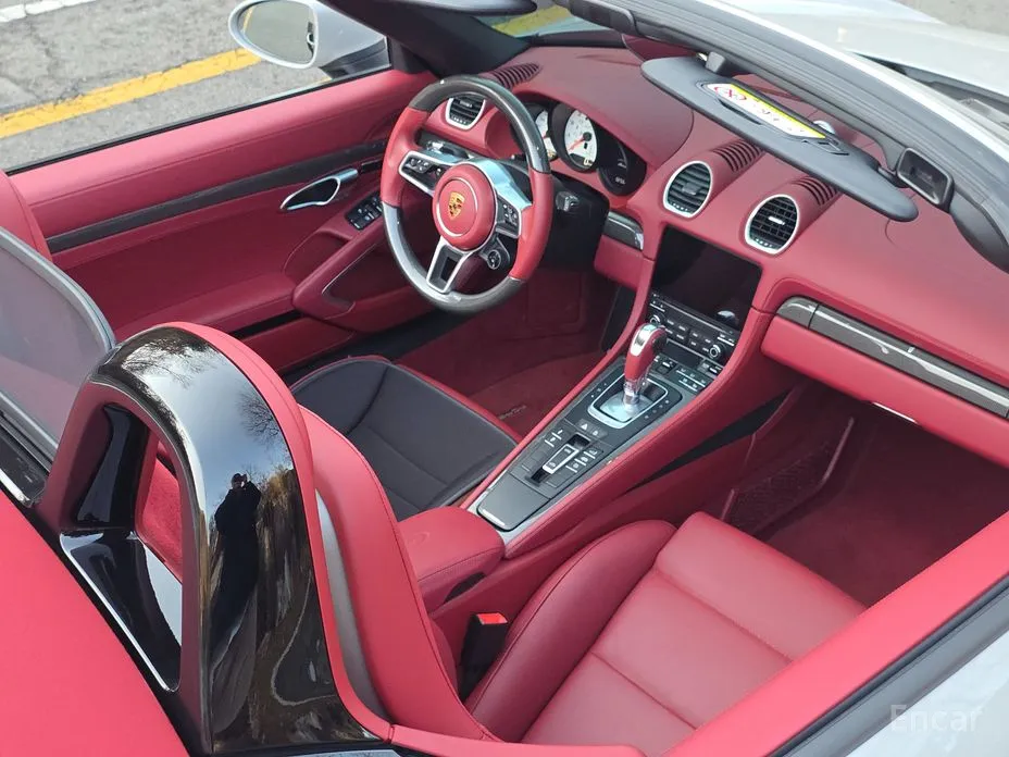 Фото 10 - Porsche 718