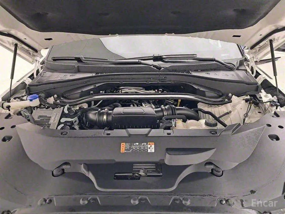 Фото 19 - Lincoln Aviator