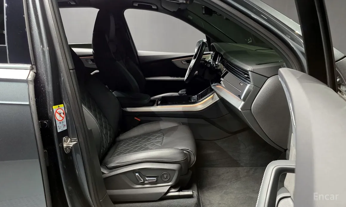 Фото 11 - Audi Q7