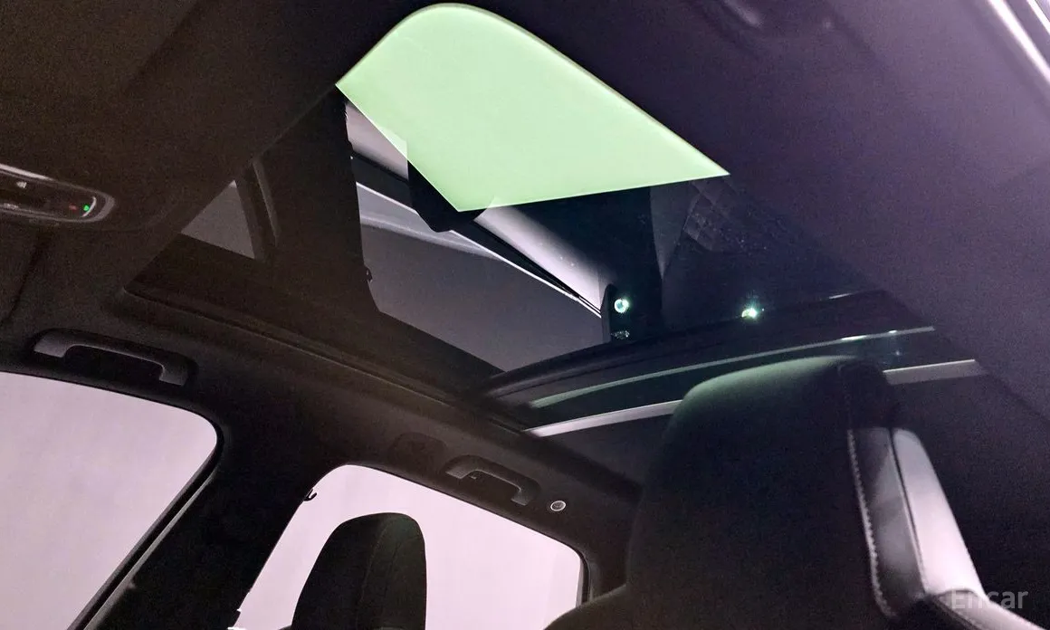 Фото 18 - Audi Q7