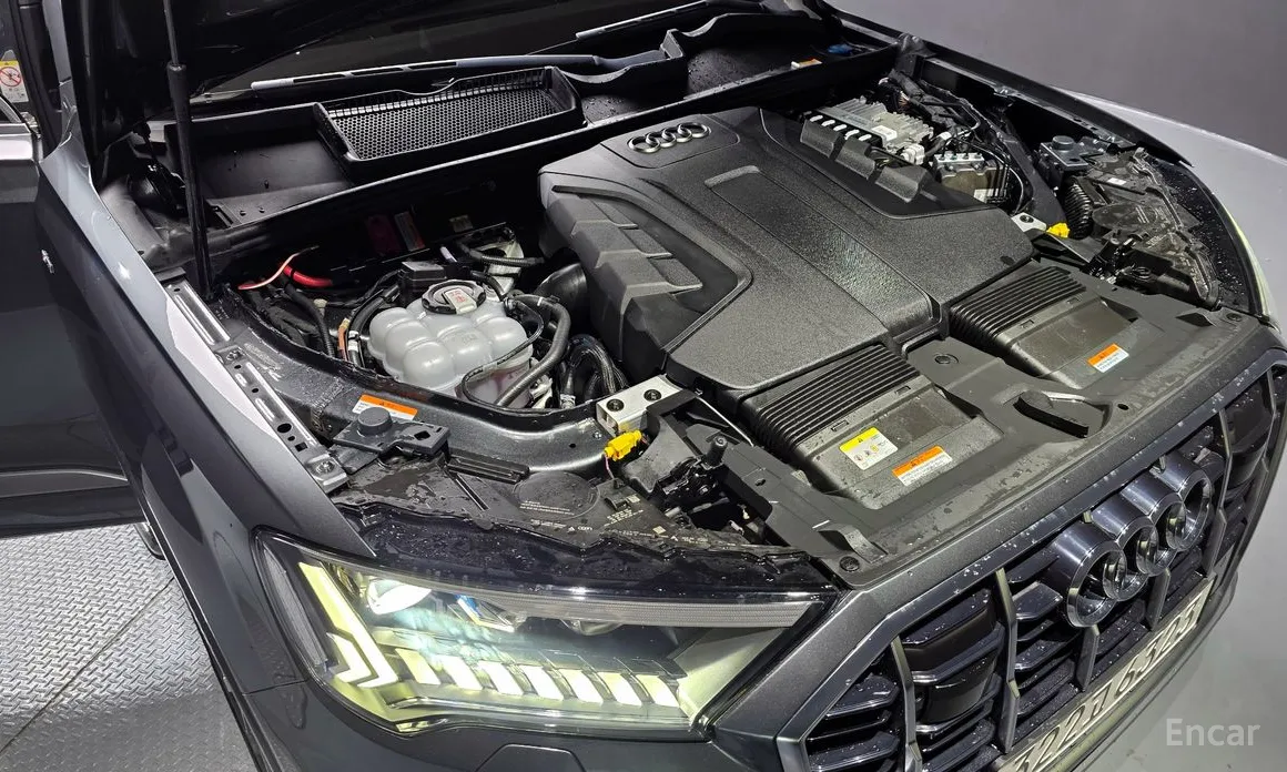 Фото 6 - Audi Q7