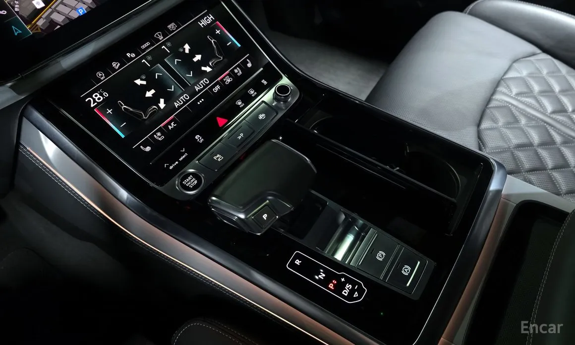 Фото 9 - Audi Q7