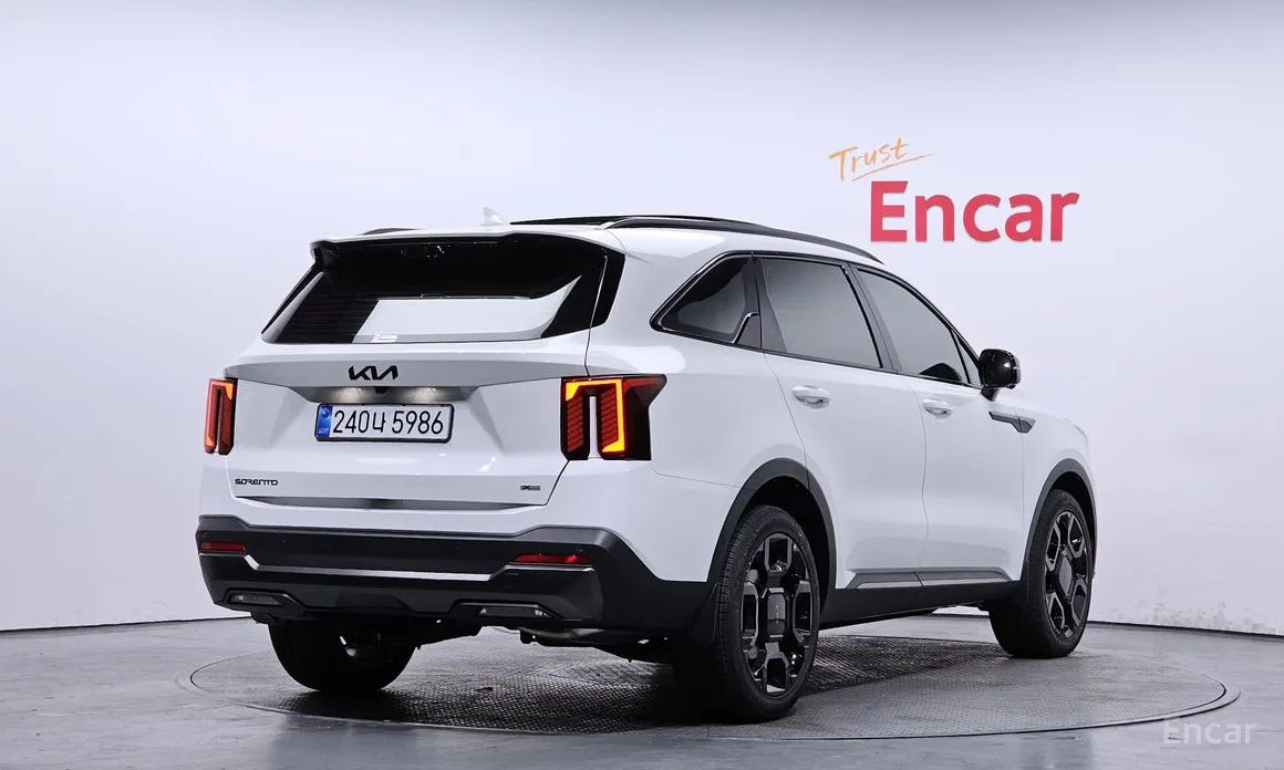 Фото 2 - Kia Sorento