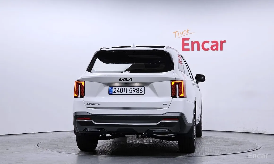 Фото 4 - Kia Sorento
