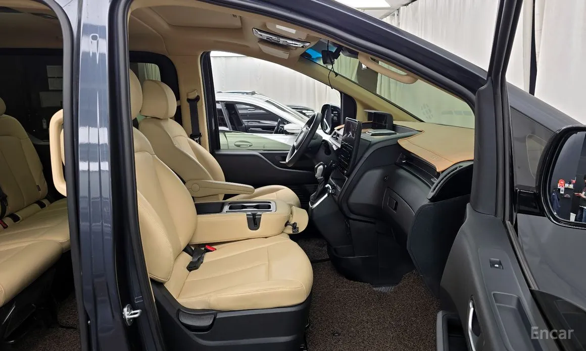 Фото 11 - Hyundai Staria