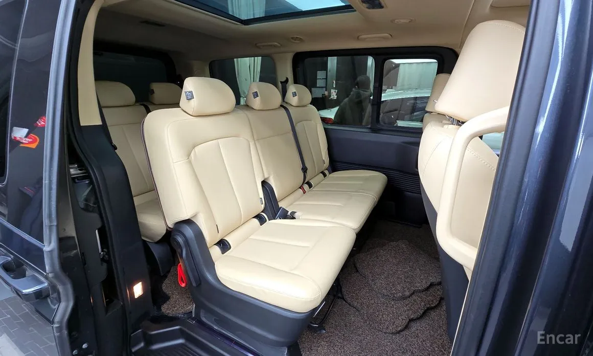 Фото 12 - Hyundai Staria