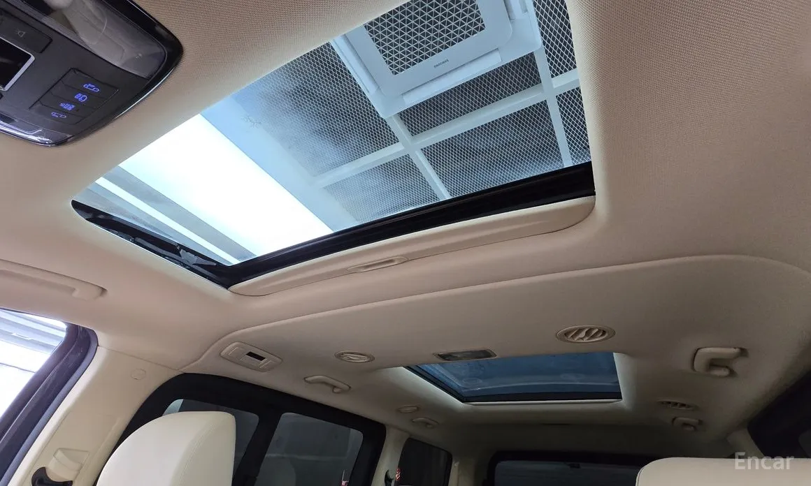 Фото 18 - Hyundai Staria