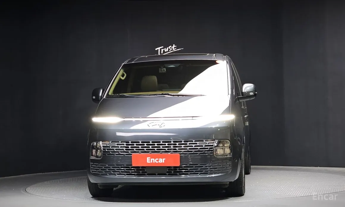 Фото 3 - Hyundai Staria