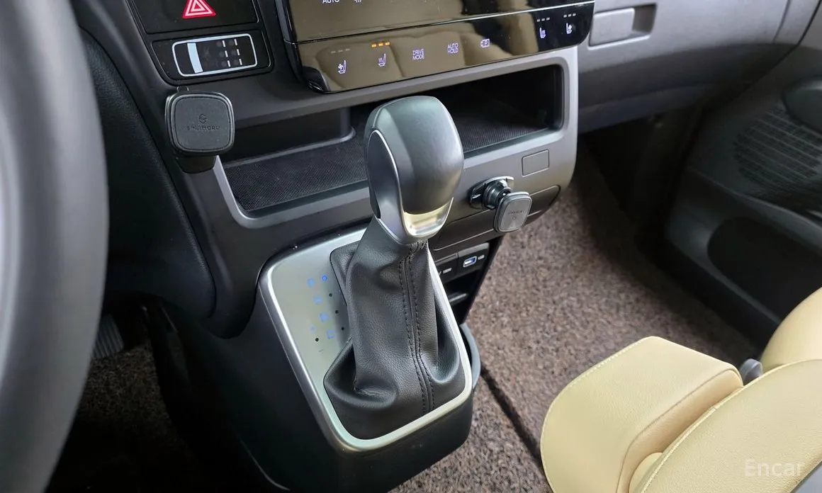 Фото 9 - Hyundai Staria