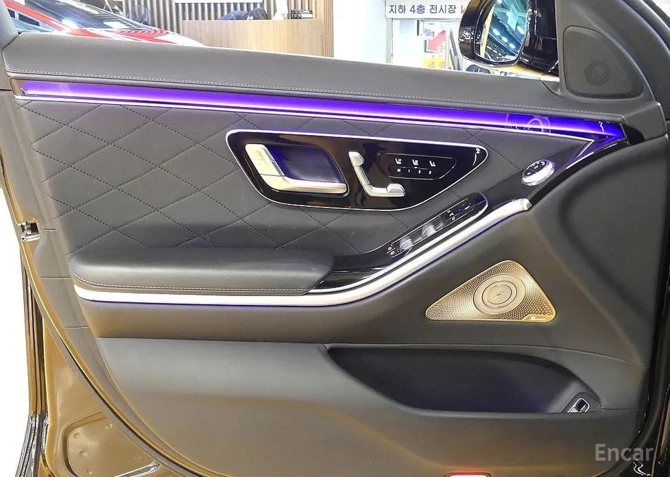 Фото 11 - Mercedes-Benz S-Class