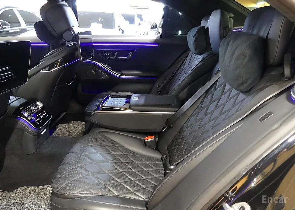 Фото 17 - Mercedes-Benz S-Class