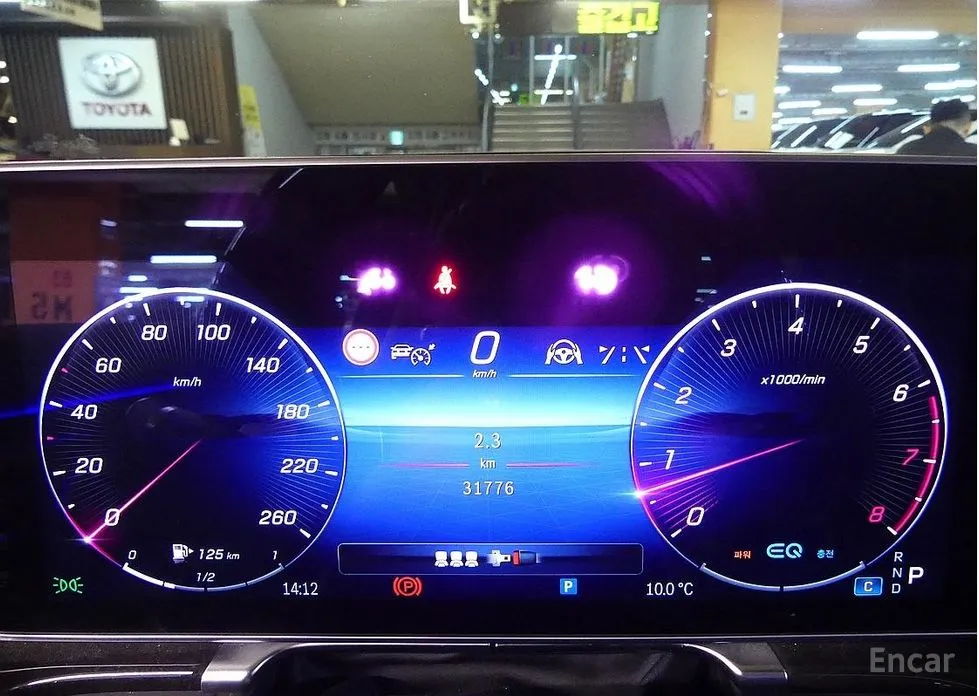 Фото 8 - Mercedes-Benz S-Class