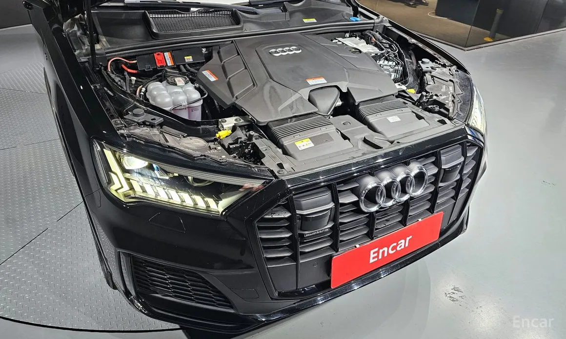 Фото 6 - Audi Q7