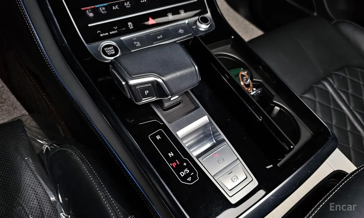 Фото 9 - Audi Q7