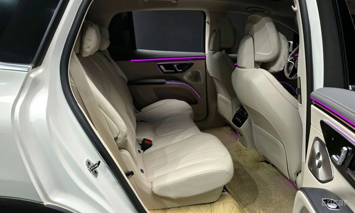 Фото 12 - Mercedes-Benz EQS