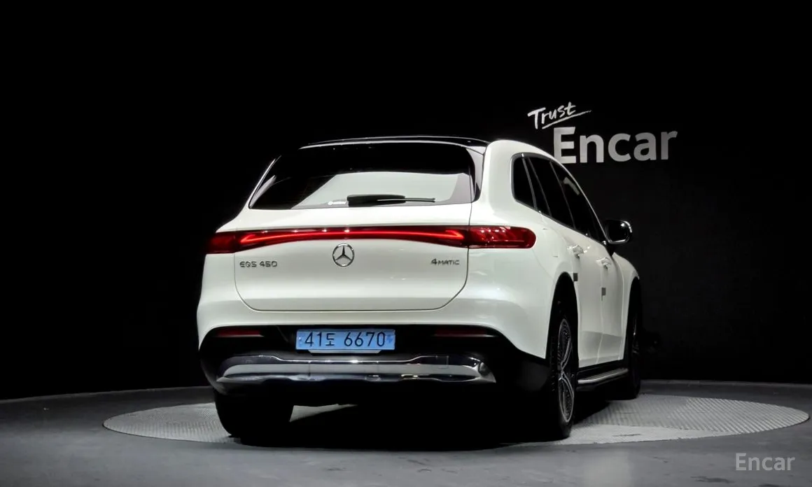 Фото 4 - Mercedes-Benz EQS