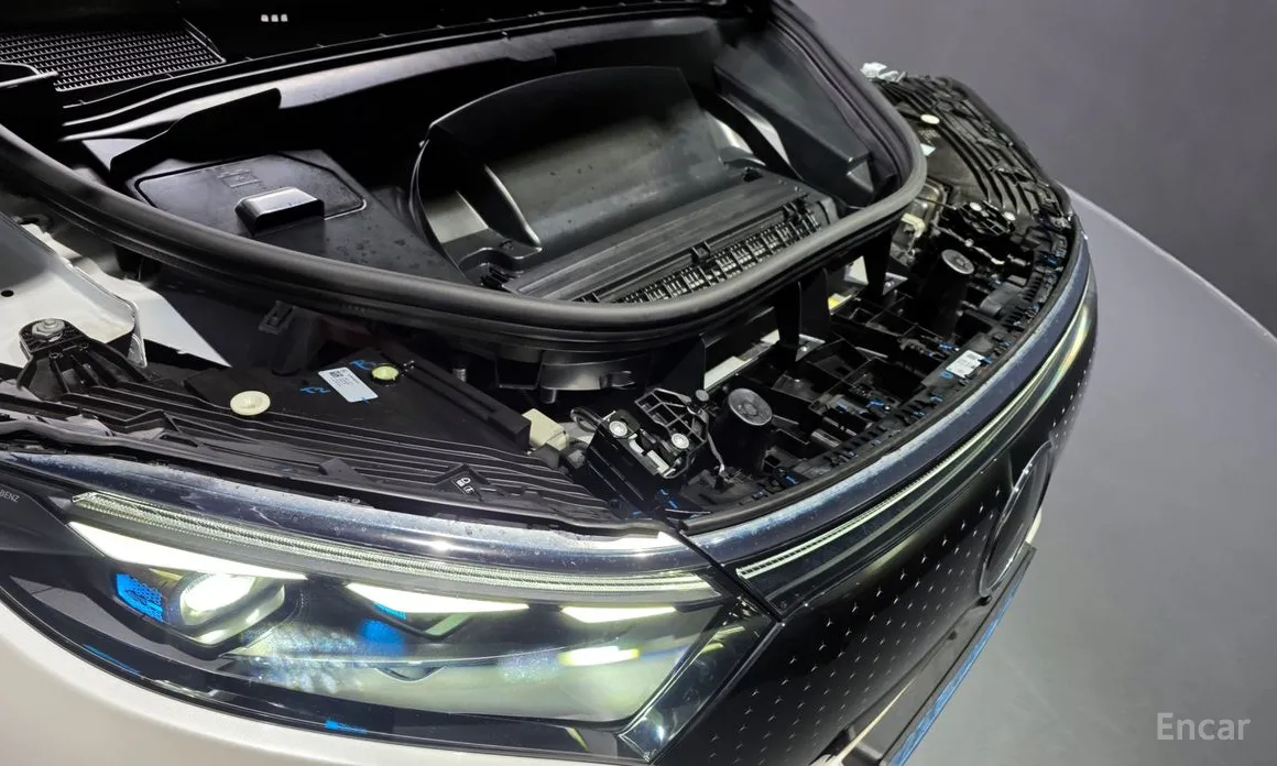 Фото 6 - Mercedes-Benz EQS