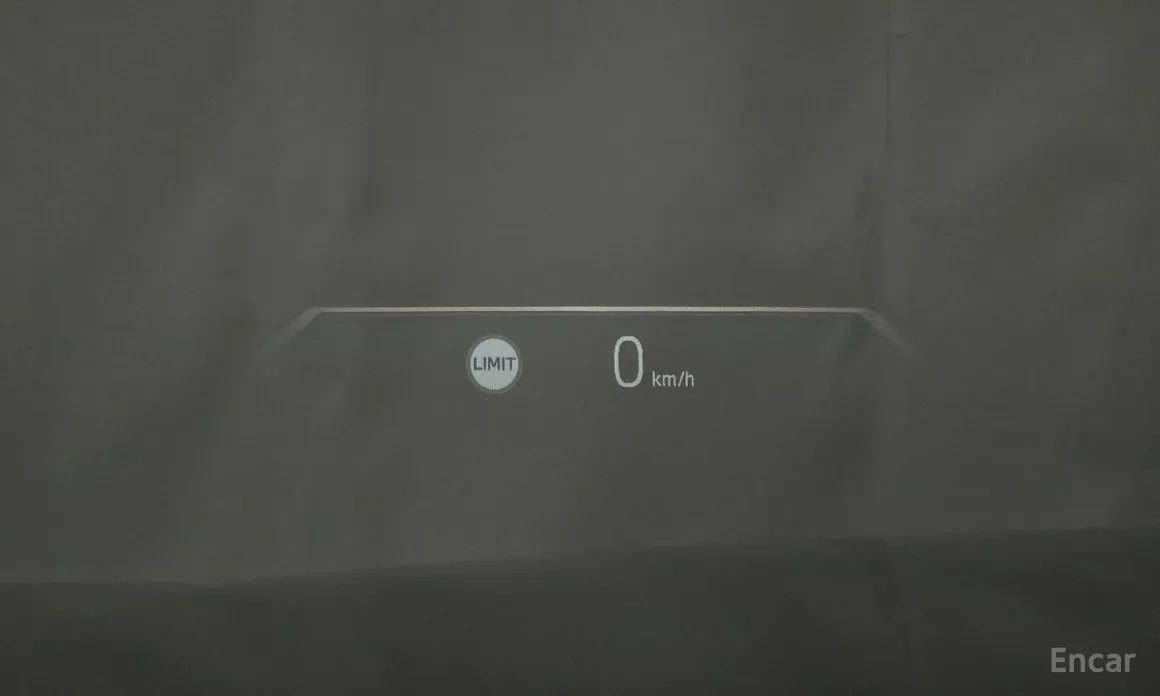 Фото 13 - BMW 7 Series