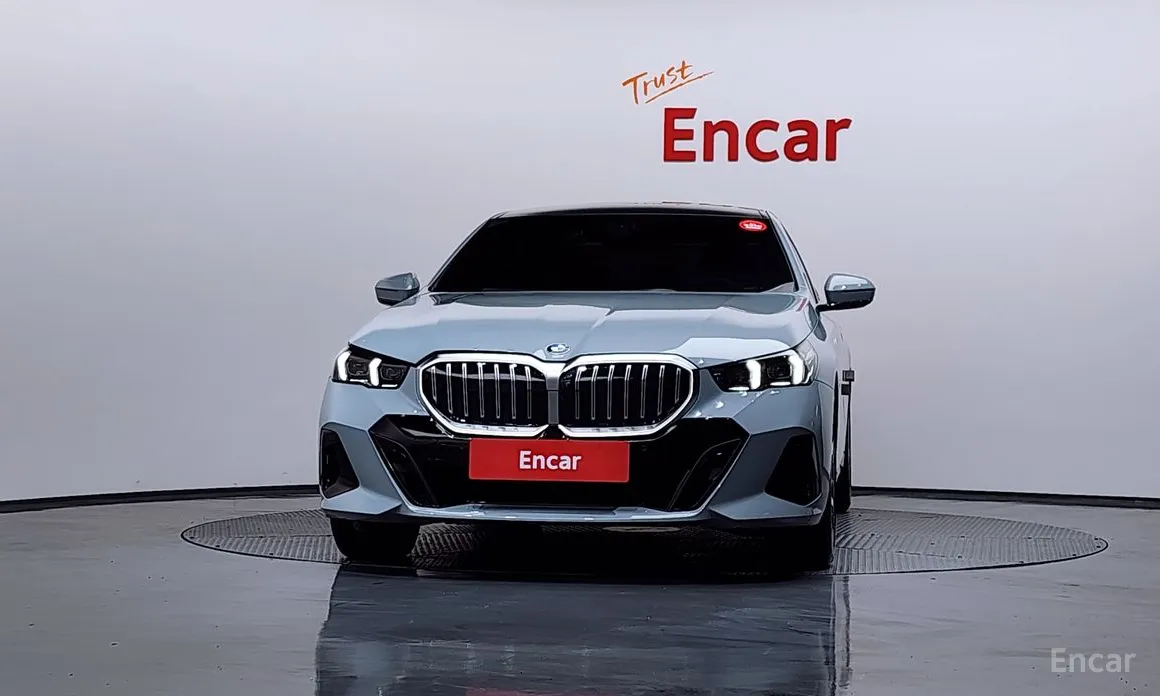 Фото 3 - BMW 5 Series