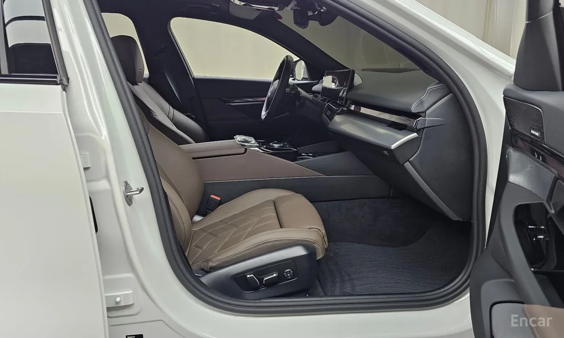 Фото 11 - BMW 5 Series