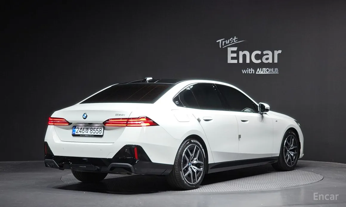 Фото 2 - BMW 5 Series