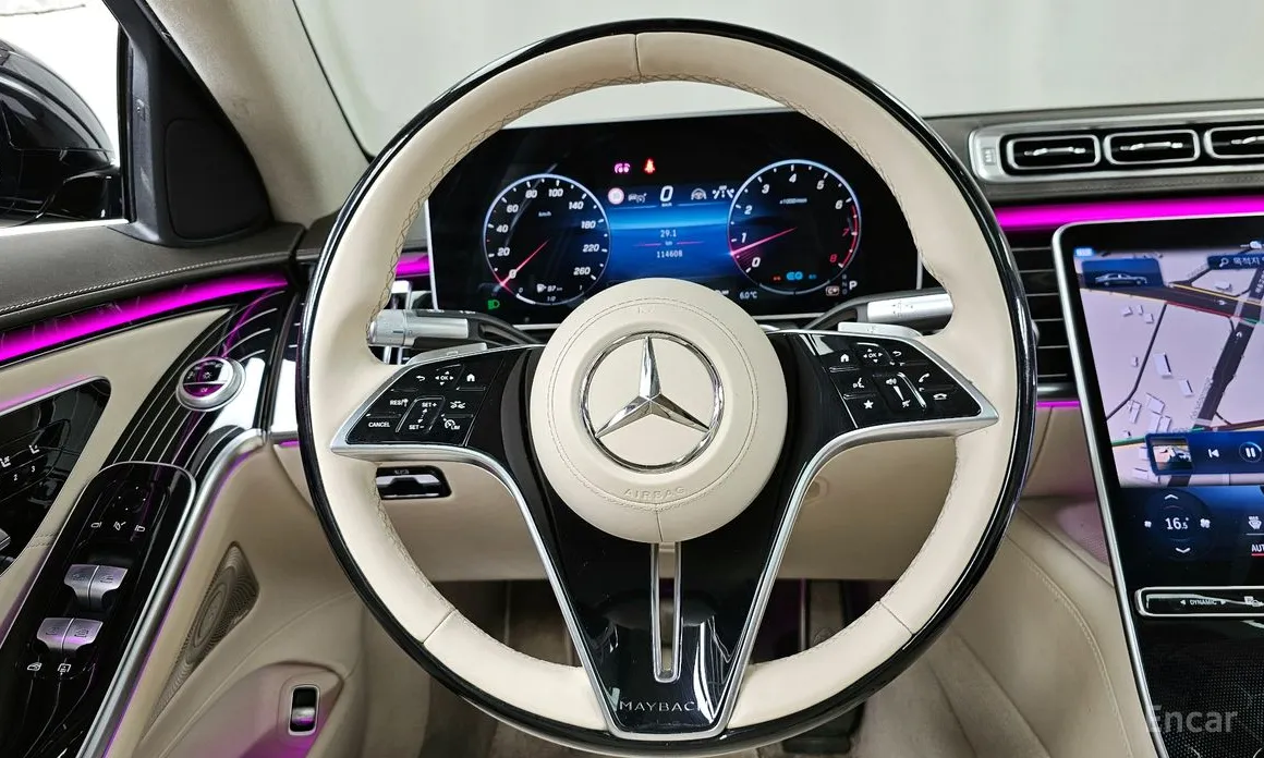 Фото 13 - Mercedes-Benz S-Class