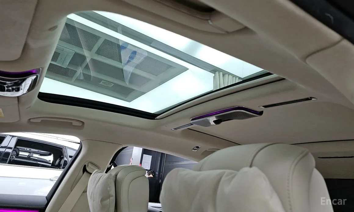 Фото 19 - Mercedes-Benz S-Class