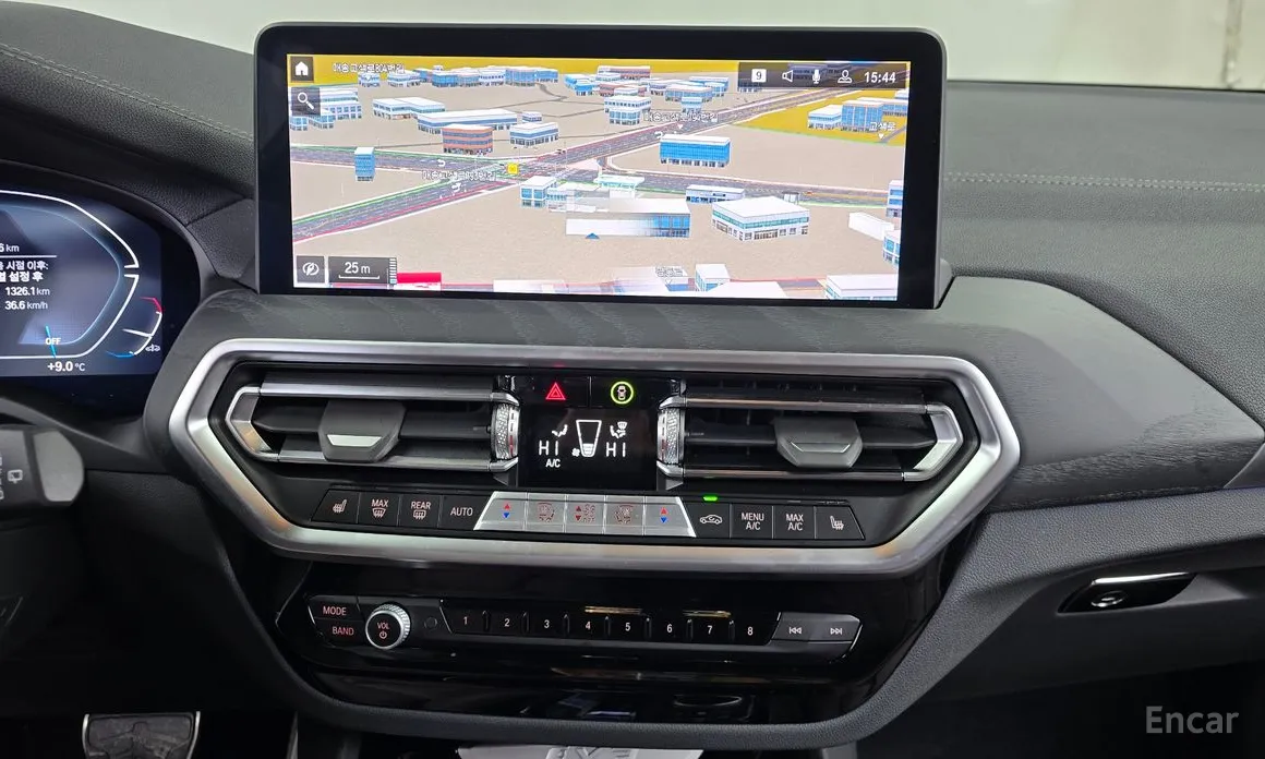 Фото 14 - BMW iX3