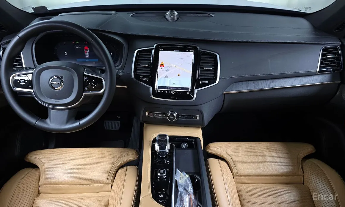 Фото 7 - Volvo XC90