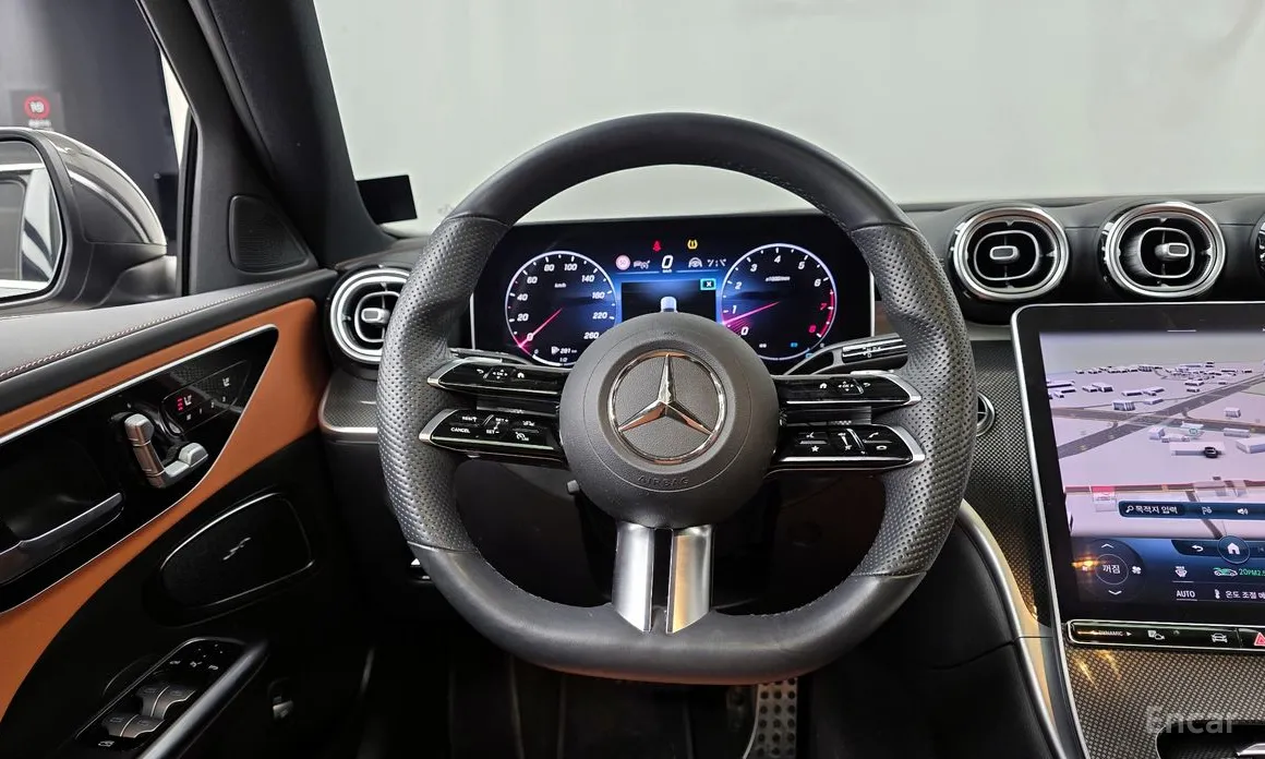 Фото 13 - Mercedes-Benz C-Class