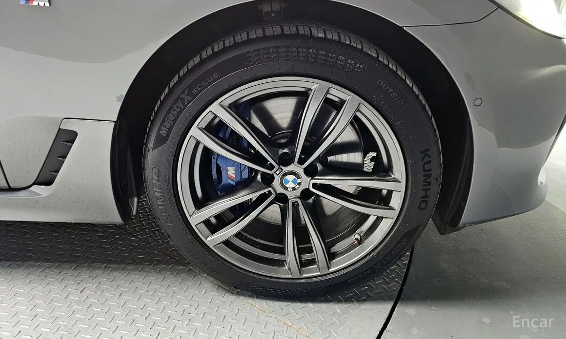 Photo 5 - BMW Gran Turismo