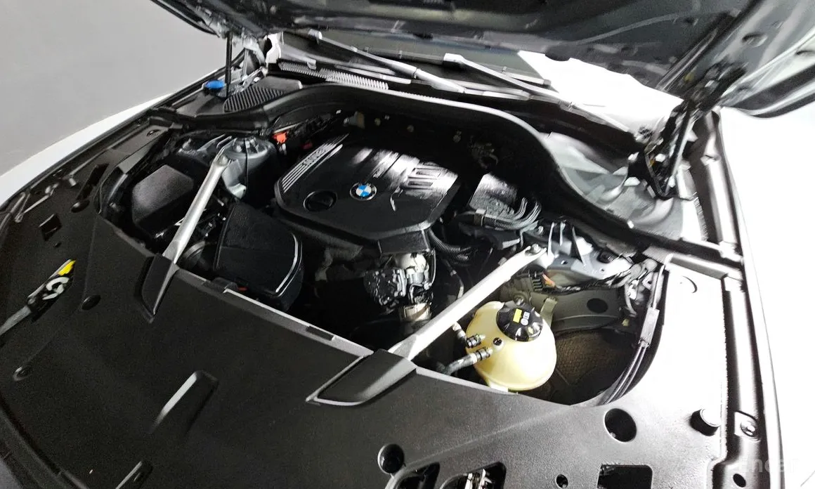 Photo 6 - BMW Gran Turismo