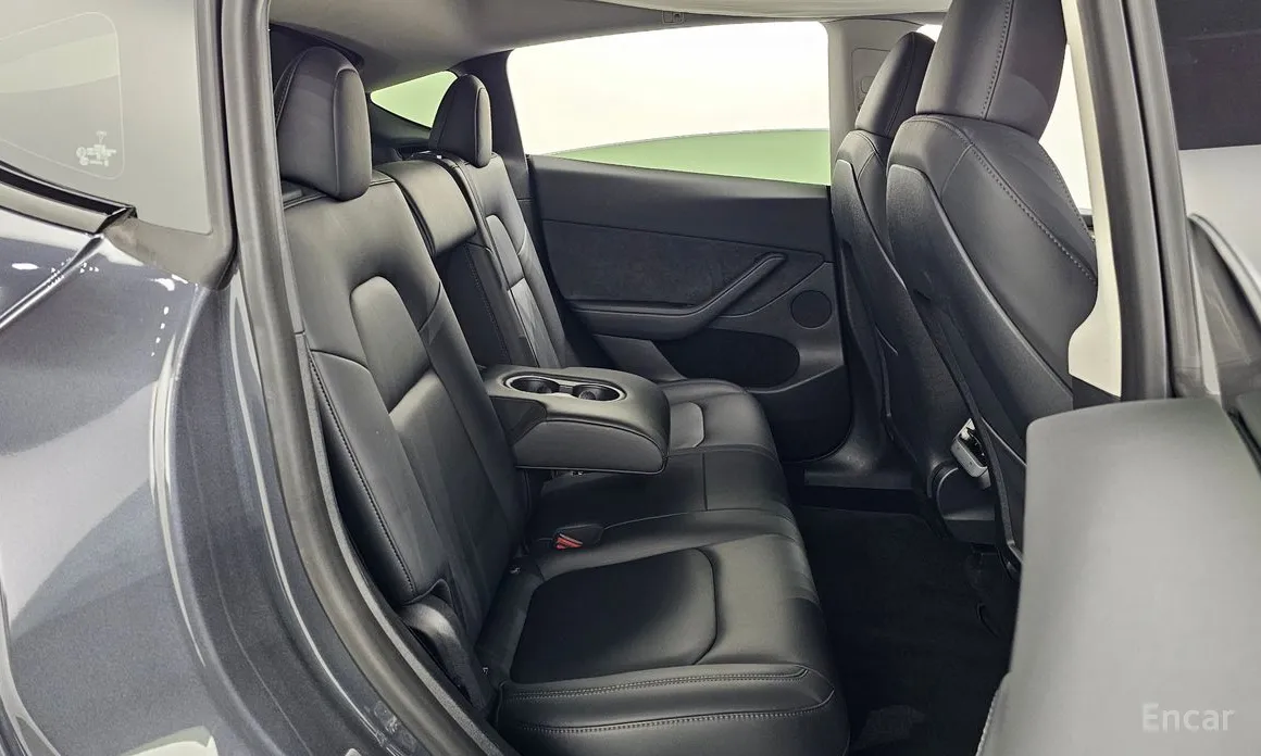 Фото 12 - Tesla Model Y