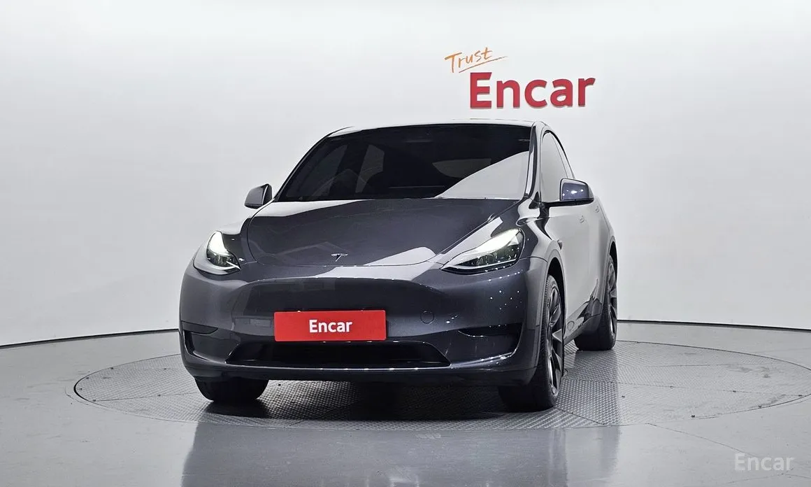 Фото 3 - Tesla Model Y