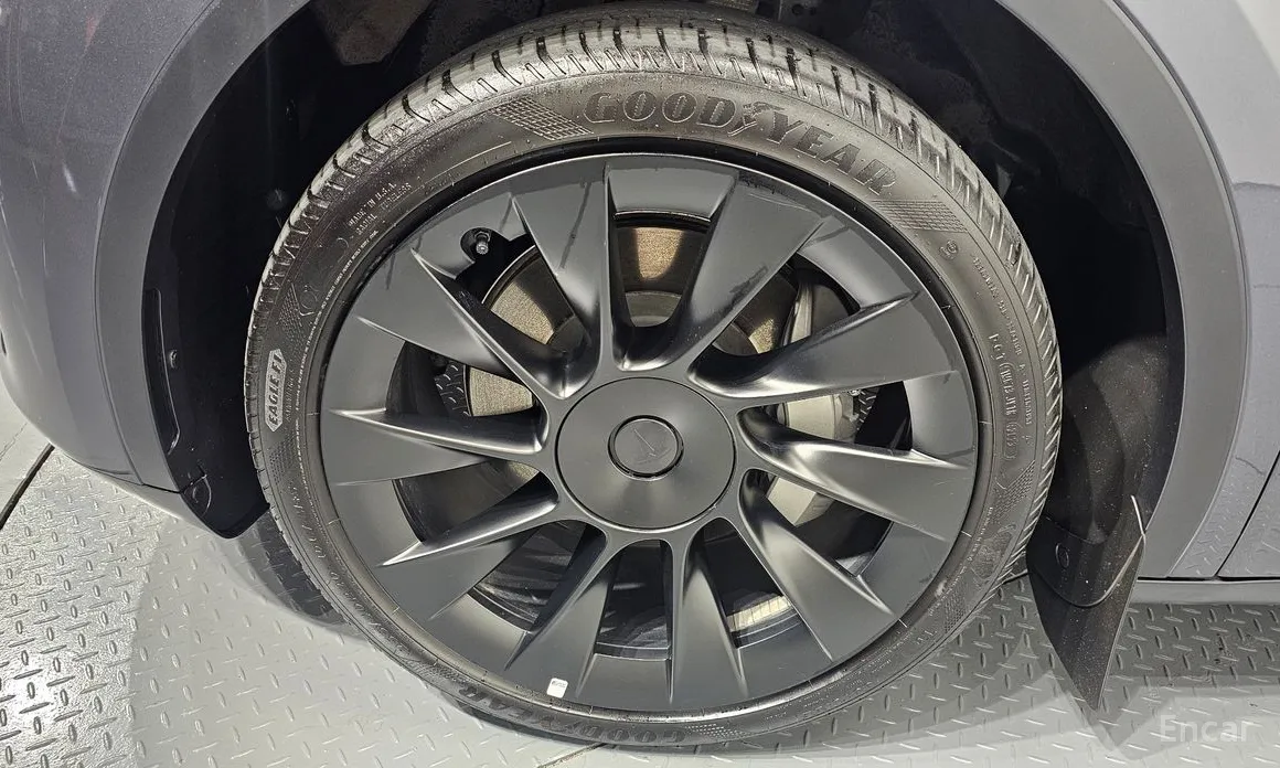 Фото 5 - Tesla Model Y