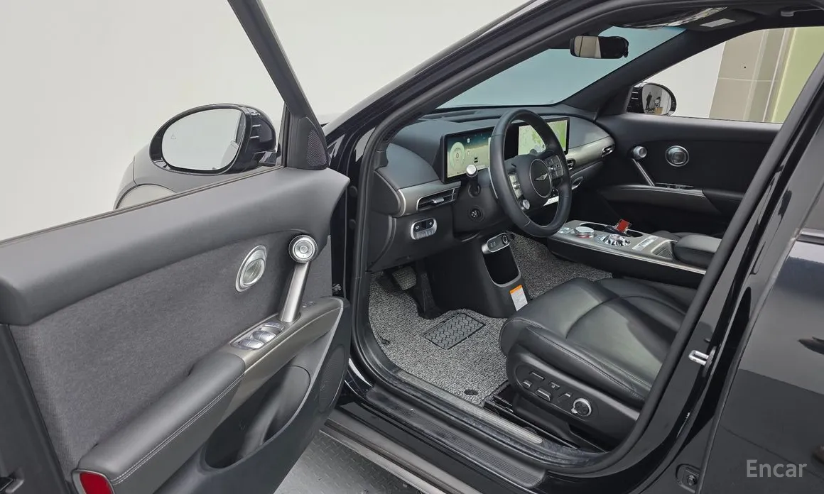 Фото 10 - Genesis GV60