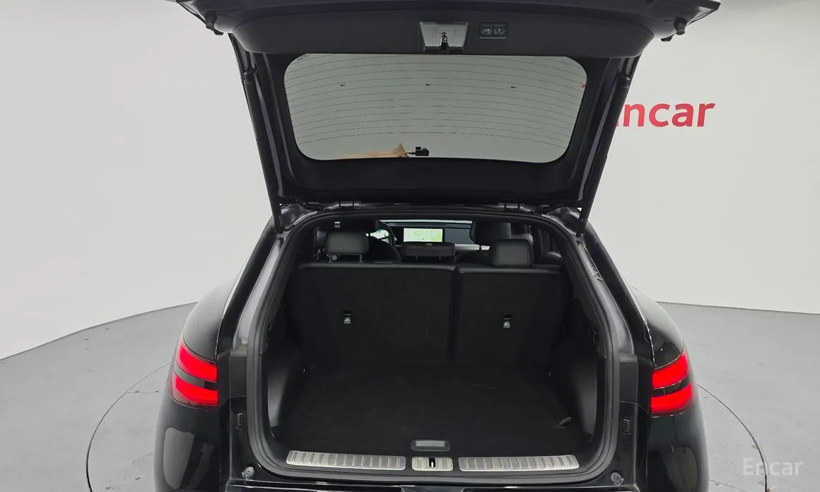 Фото 20 - Genesis GV60