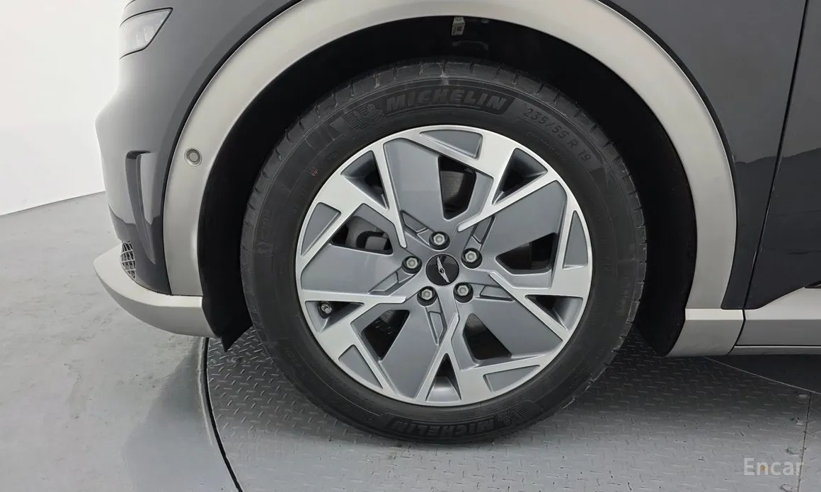 Фото 5 - Genesis GV60