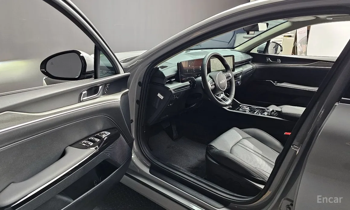 Фото 10 - Kia K5